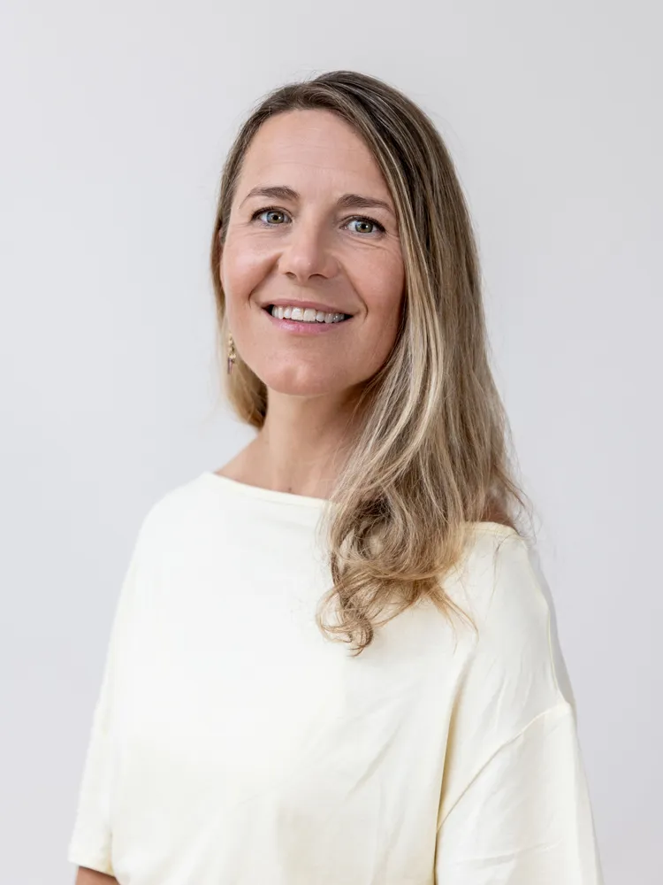 Caroline Travis-Resl